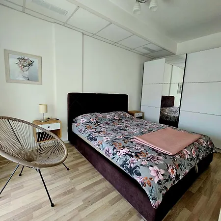 Anastasija Lux 3 Apartment *